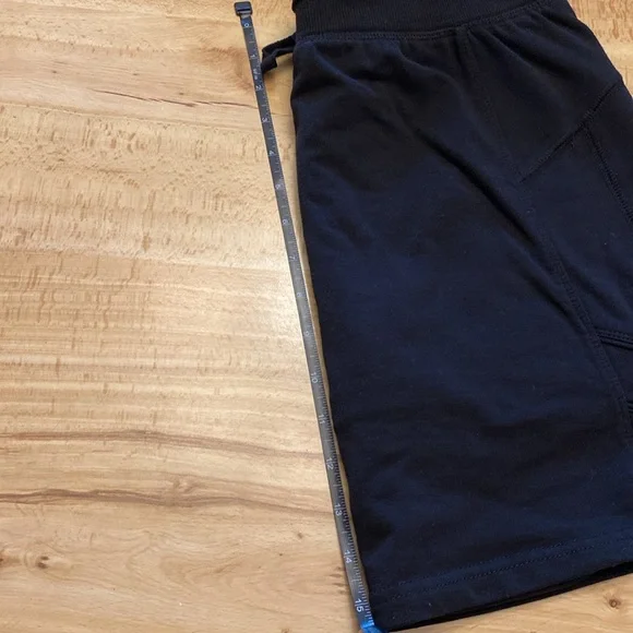 Greentea Women’s Black Skort with Drawstring, size Medium - Picture 4 of 4